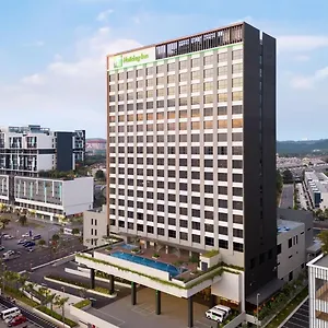 - Airport Hotel Sepang