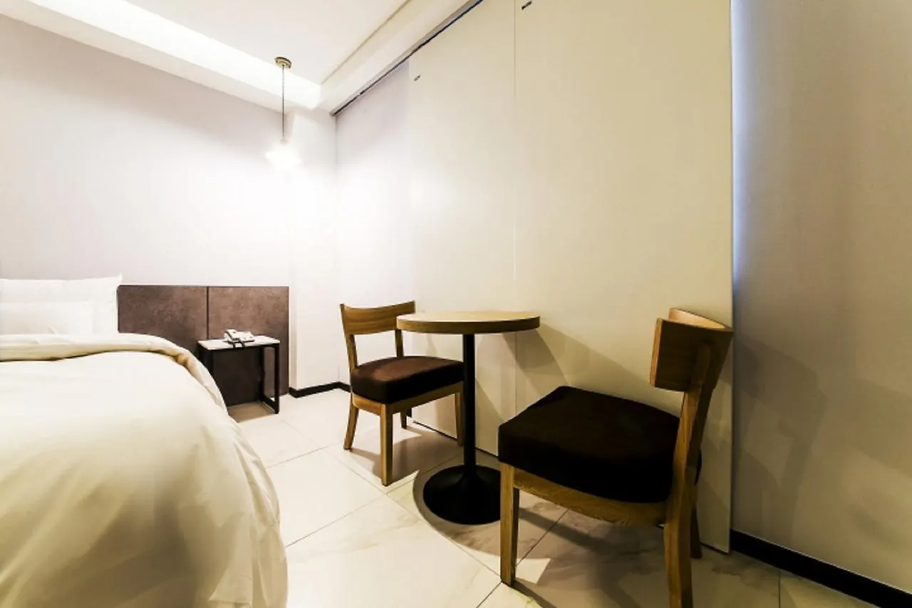 Hotel Cacao Incheon 2*,